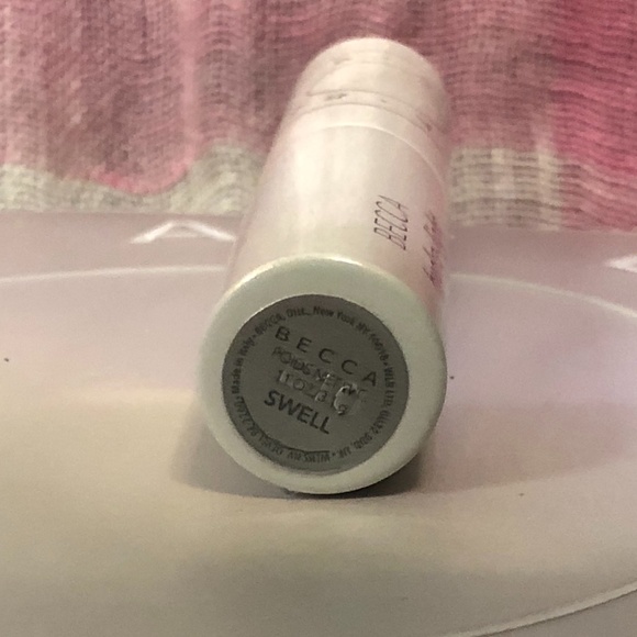NWOT Becca Plumping Lip Balm + Cosmetic Bag - Picture 3 of 4